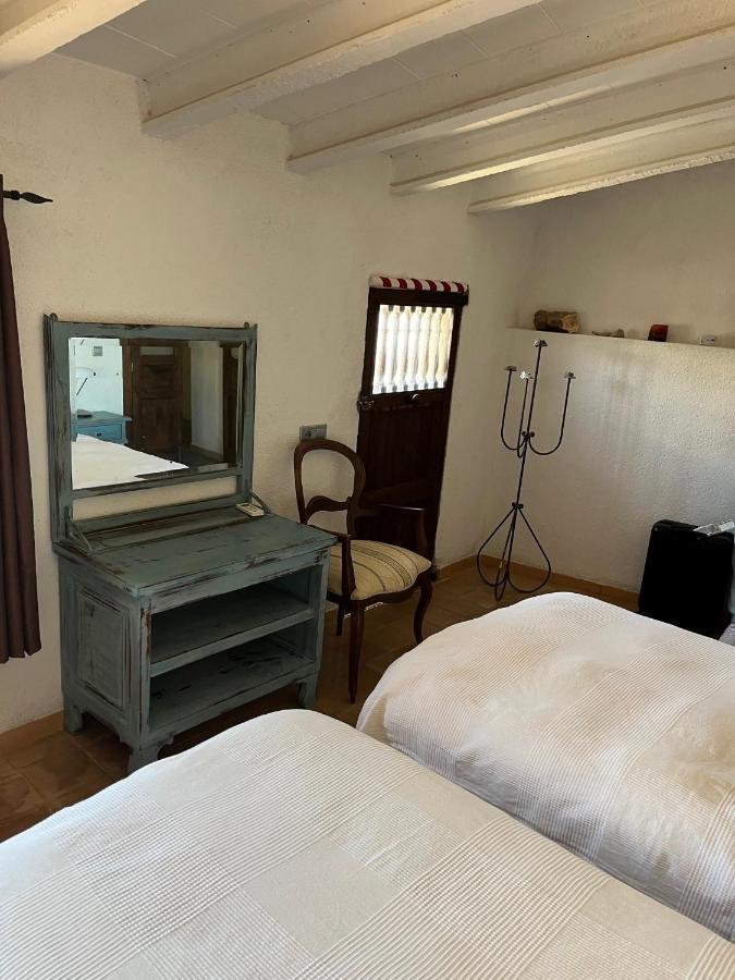Stadthaus Mitten Im Kuenstlerviertel Von Arta Mit Zwei Wohnungen ภายนอก รูปภาพ